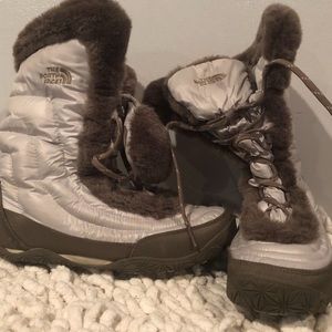North Face women’s winter boots